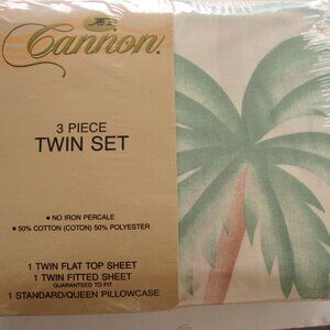 Share NOS Vintage Cannon Pink Flamingos Twin Size 3-Piece Sheet Set Florida Tr
